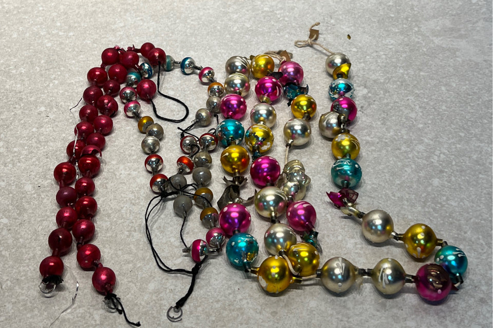 Bag Of Vintage Ornament Garland (As-Is)
