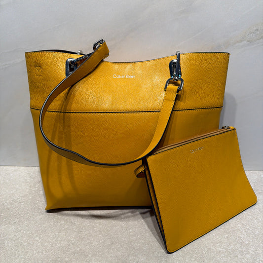 Calvin Klein Handbag (2 Pieces)