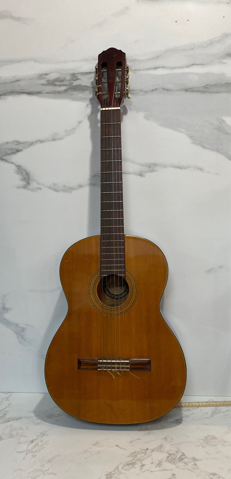 Estrada Guitar