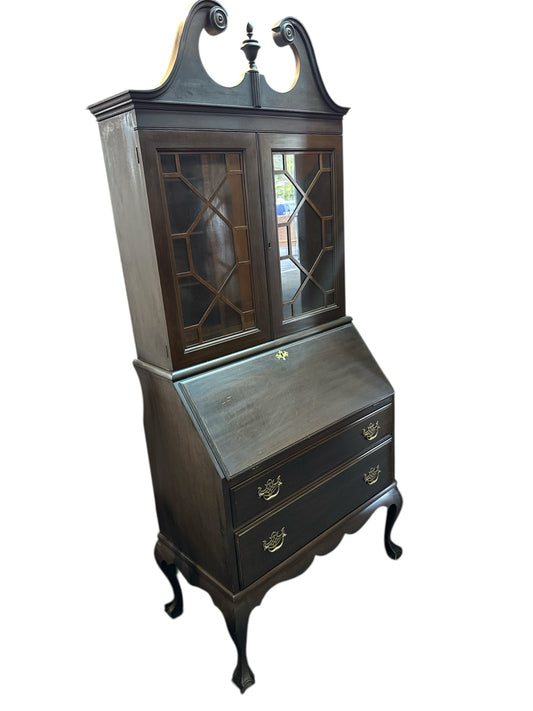 Secretarys Desk