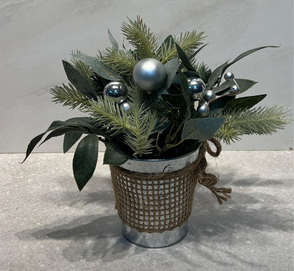 Artifial Decor