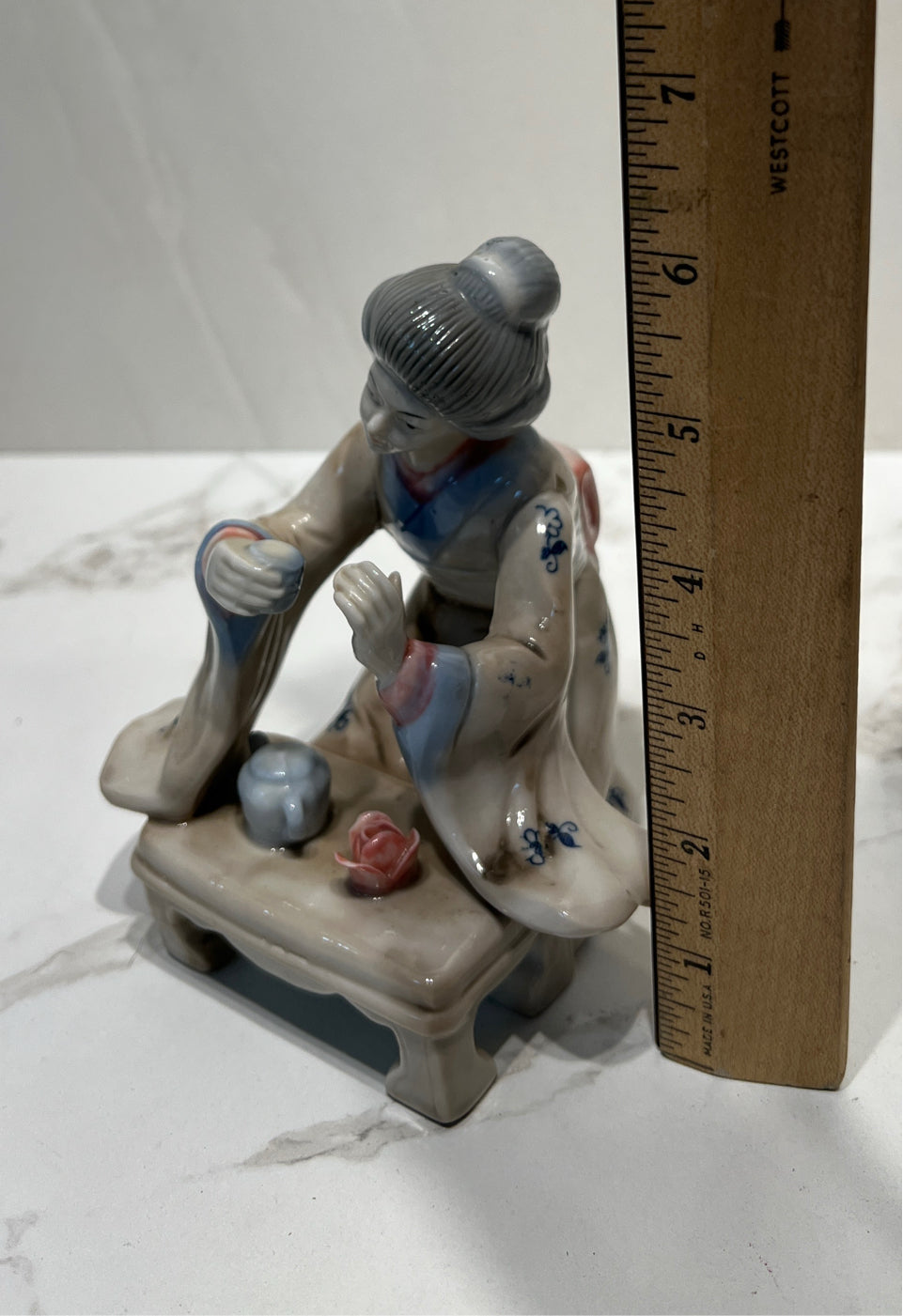 Figurine