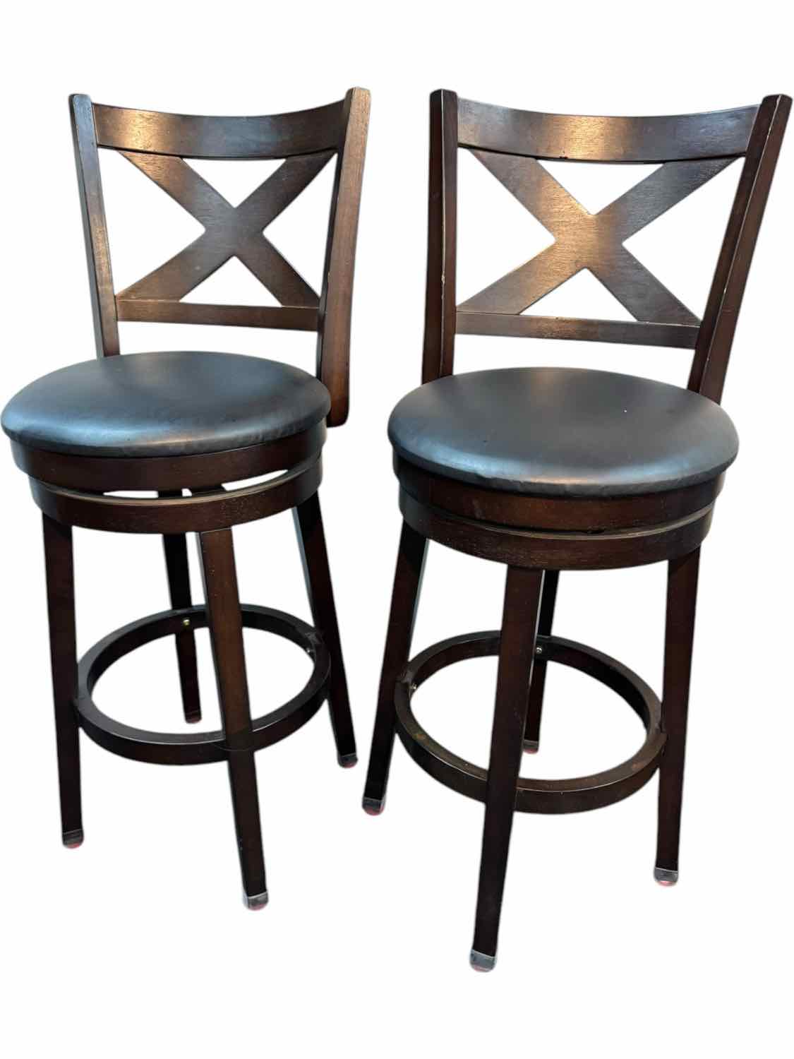 Set of 2 Stools