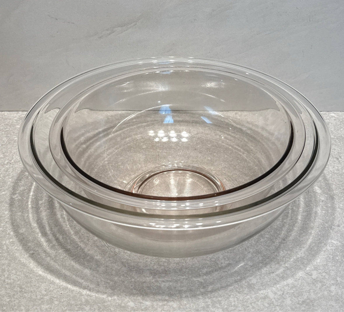 Set of 2 Pyrex Mixing Bowls