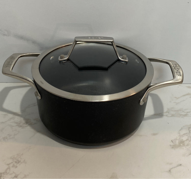 Techef Covered Pot