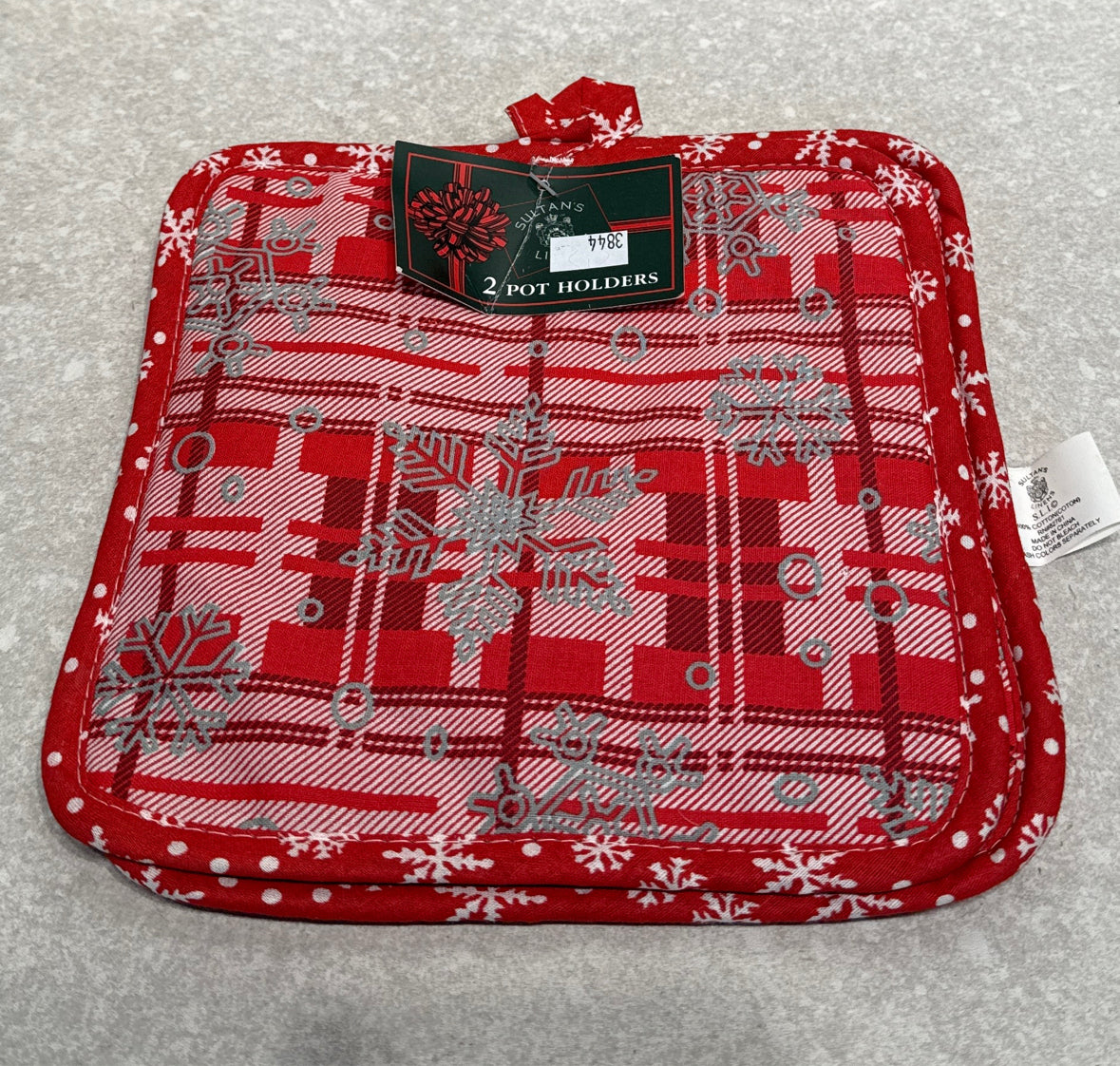 2 Pot Holders
