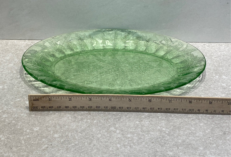 Uranium Glas Platter