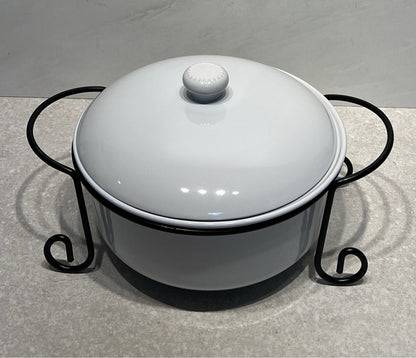 Covered Bowl on stand