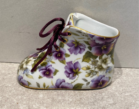 Shoe