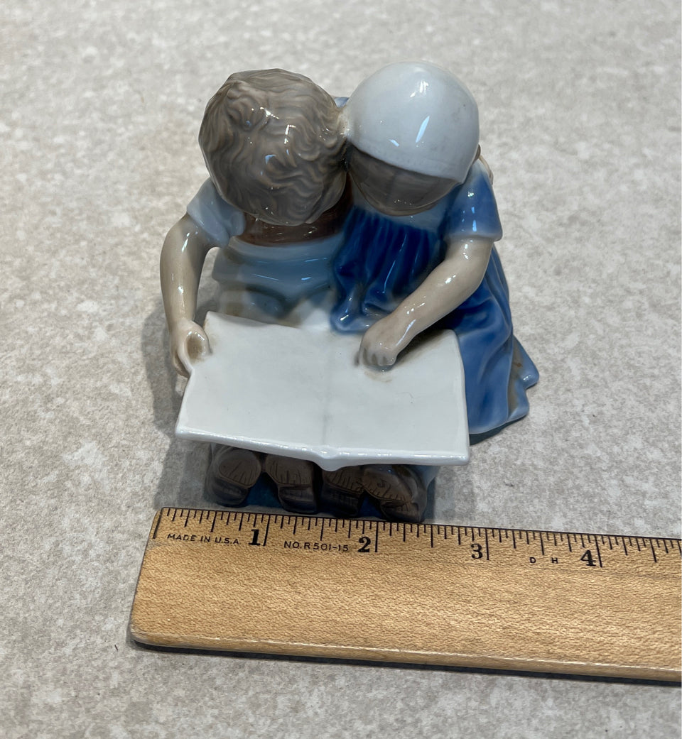 B & G Figurine