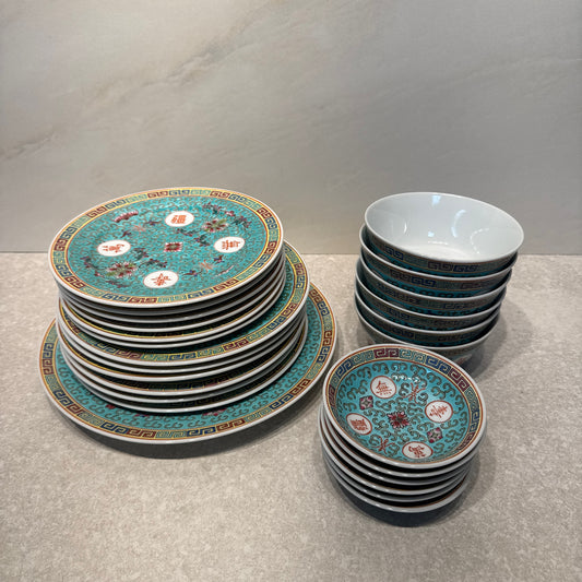 Mun Shou Dinnerware Set