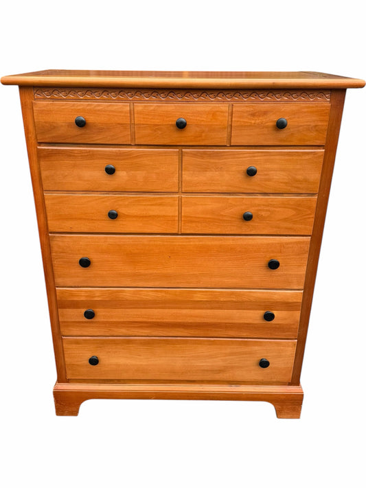 Vaughan Dresser