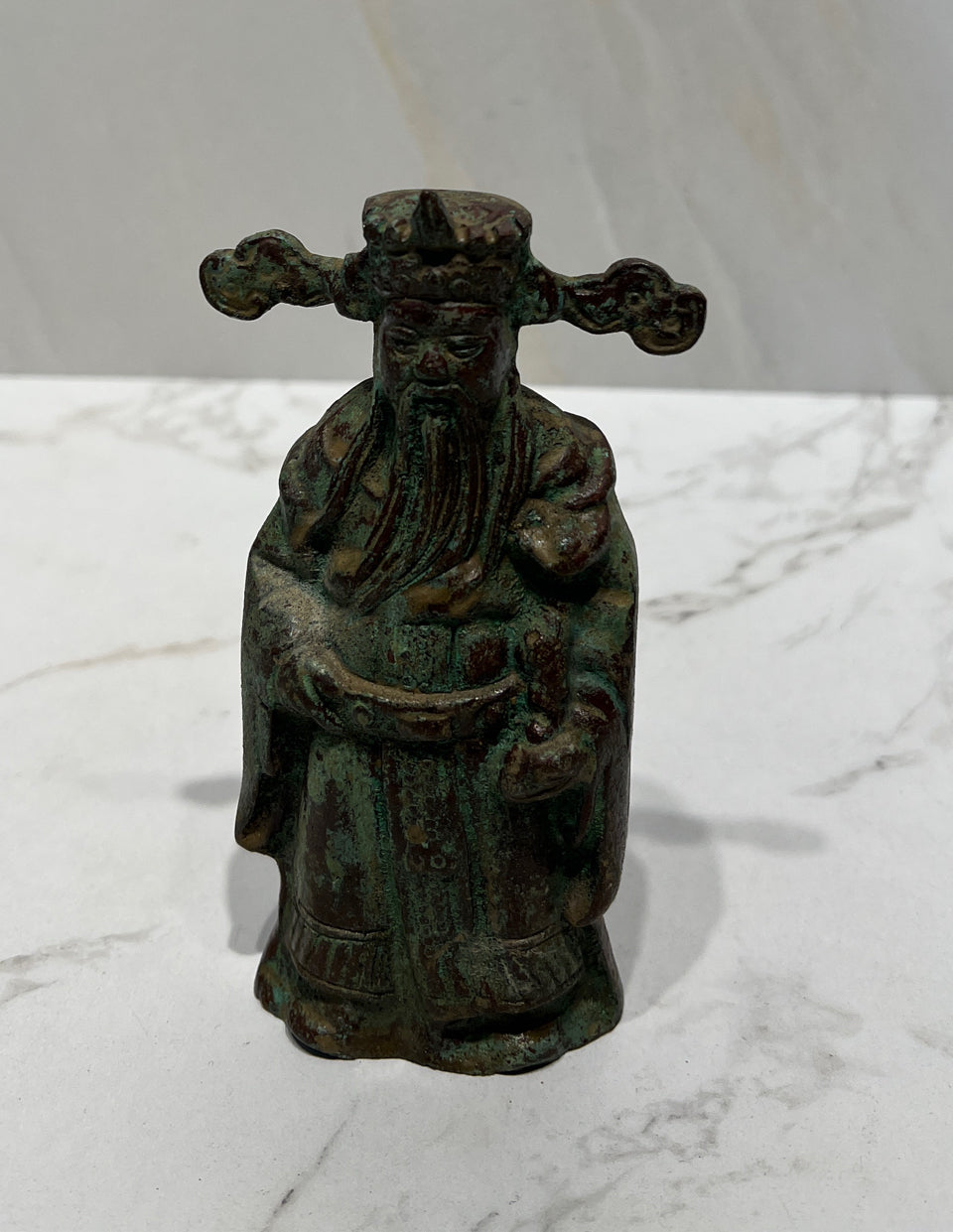 Figurine
