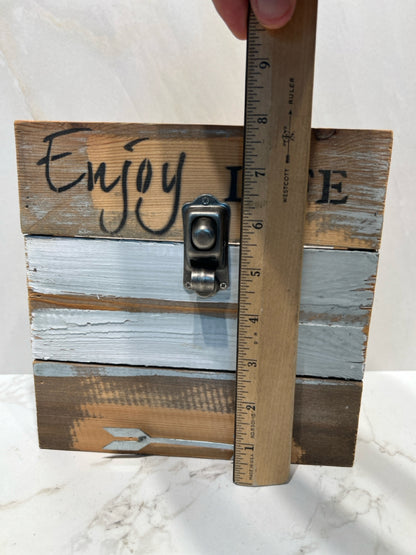 Box Sign
