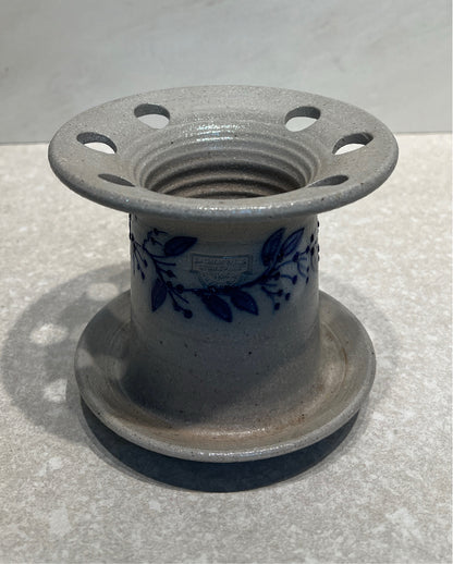 Salmon Falls Toothbrush Holder