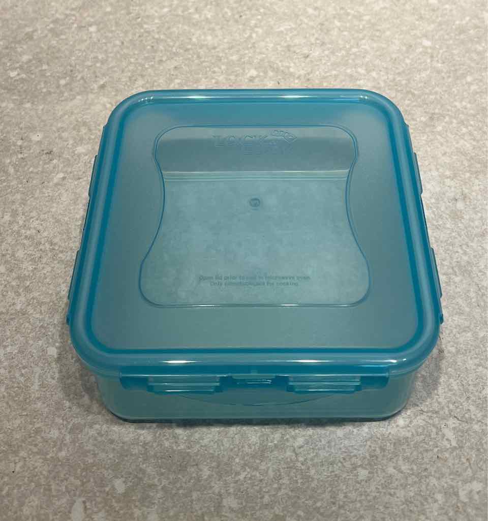 Lock & Lock Covered Storage Container