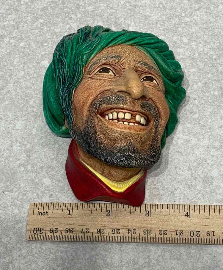Bossons Figurine