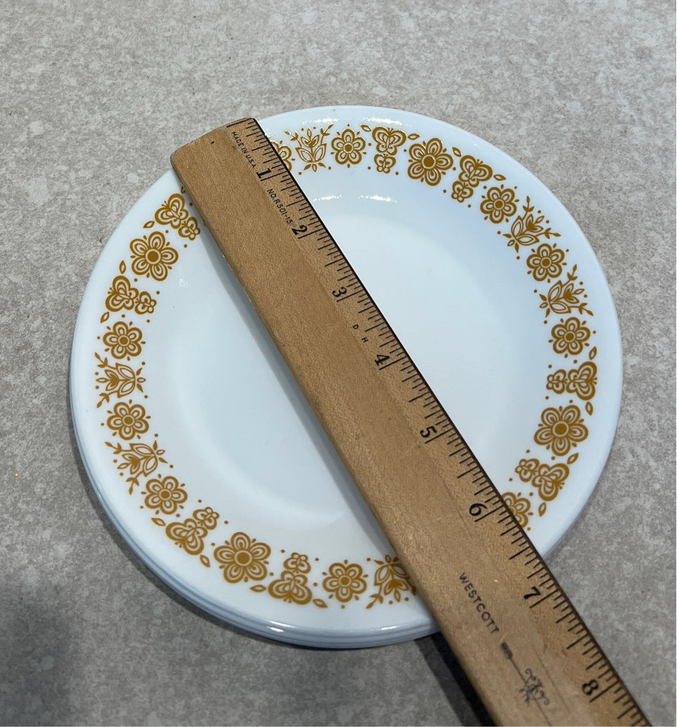 Set of 4 Corelle Plates