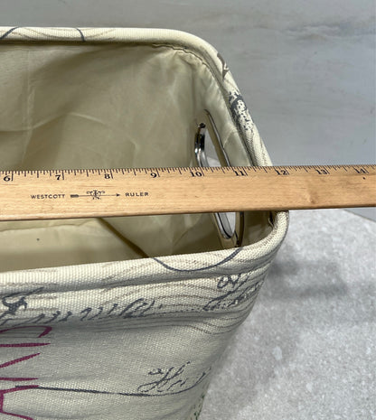 Paris Bucket