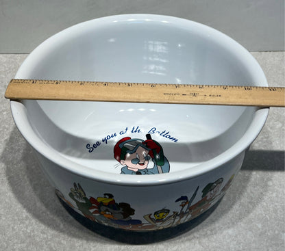 Looney Toons Bowl