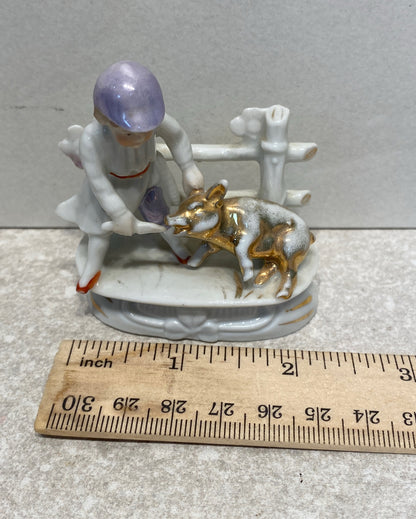 Figurine