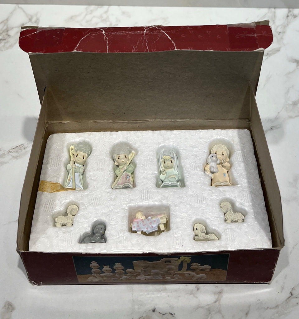 Precious Moments Nativity Set (Minis)