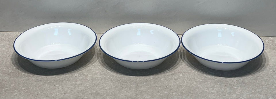Set of 3 Corelle Bowls