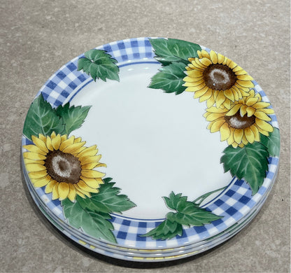 Set of 4 Corelle Plates 7 Inch