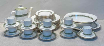 Royal Doulton Rondelay Dinnerware Set