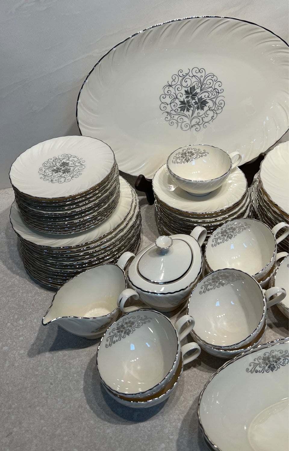 Lenox Valera Dinnerware Set