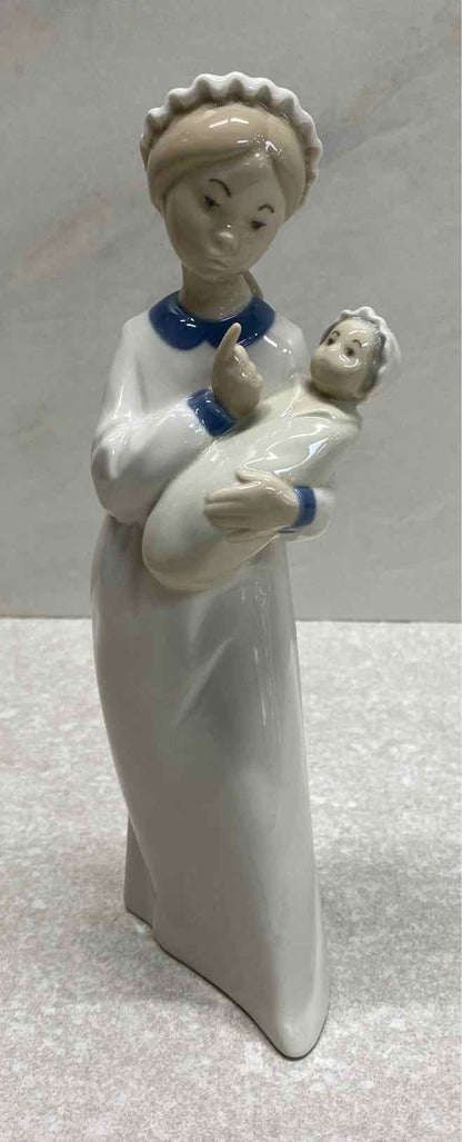 Rex Valentina Figurine
