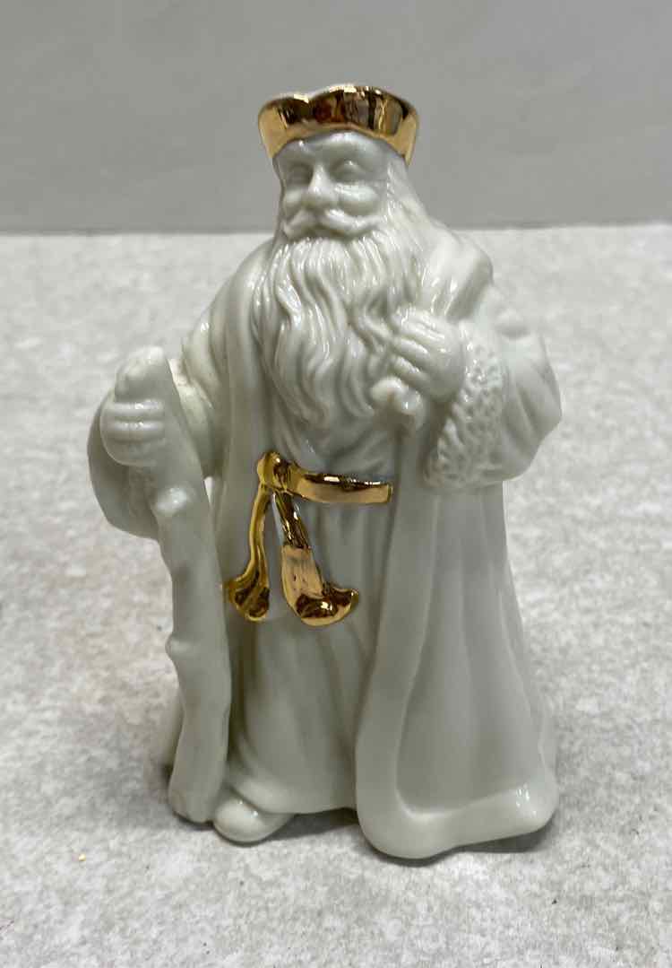 Lenox Santa