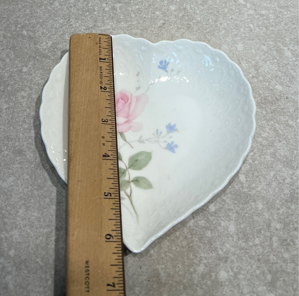 Mikasa Heart Dish
