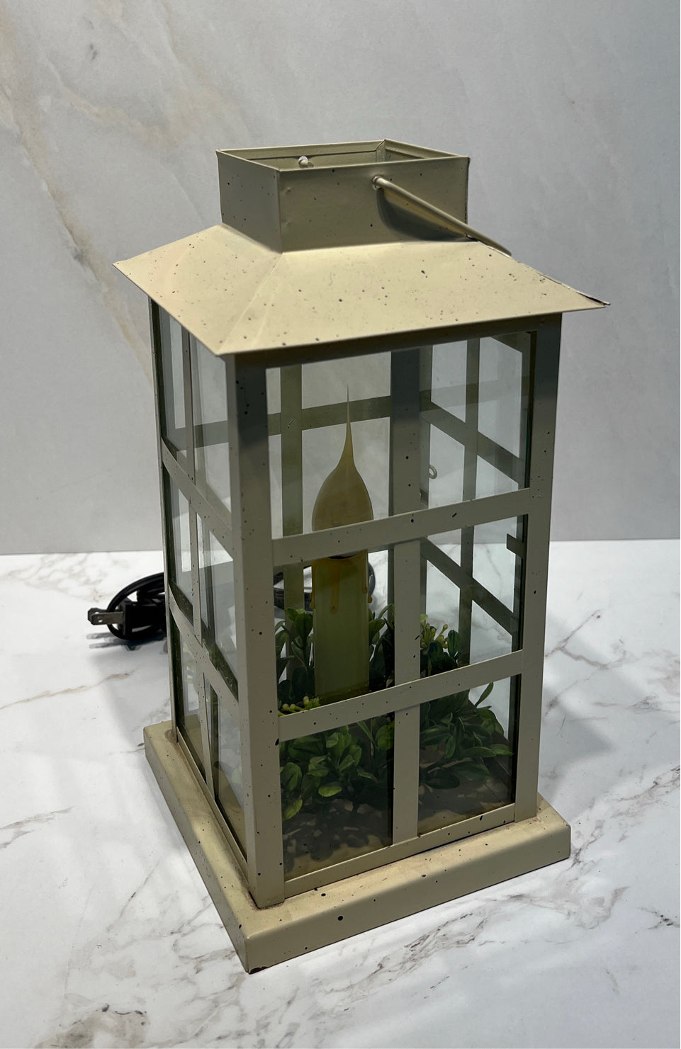 Plug-In Lantern