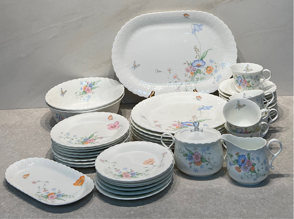 Mikasa Something Blue Dinnerware Set