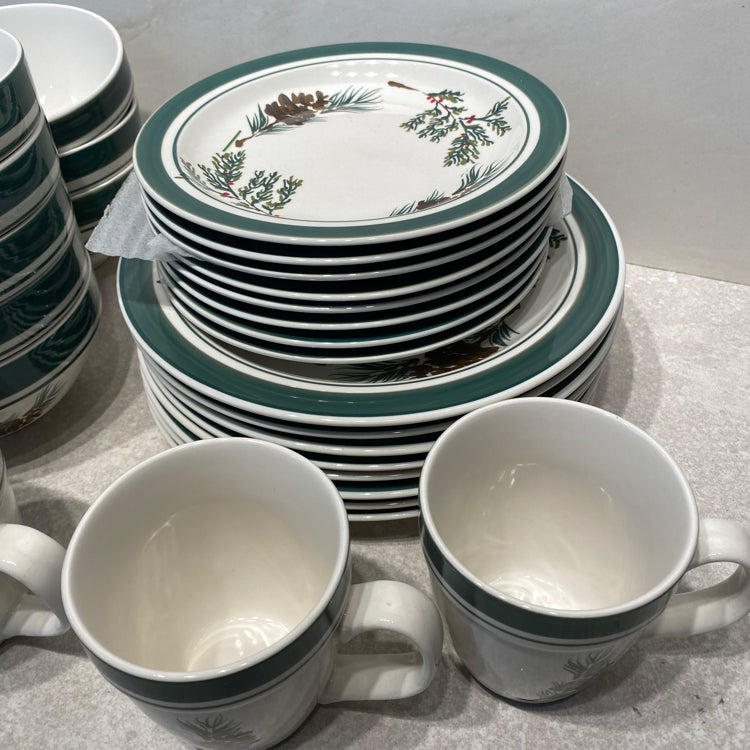 L.L. Bean Evergreen Dinnerware Set