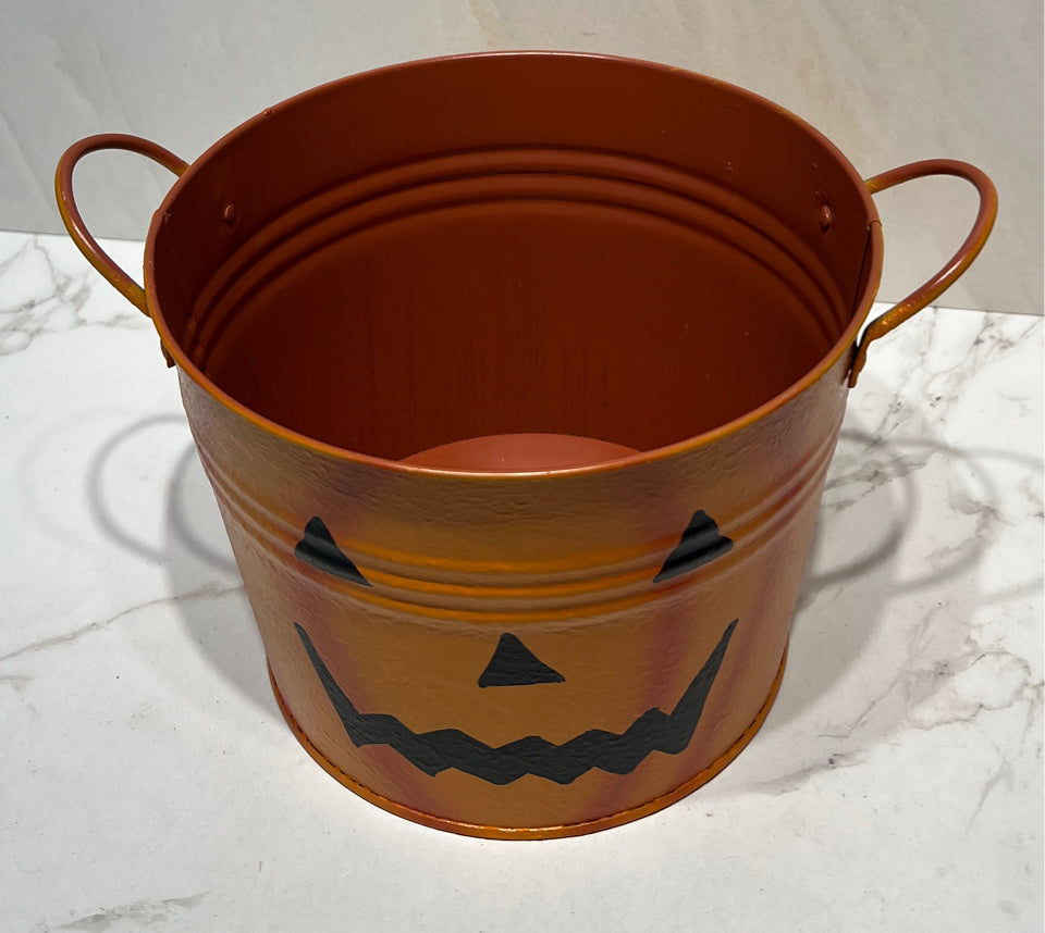Halloween Tin