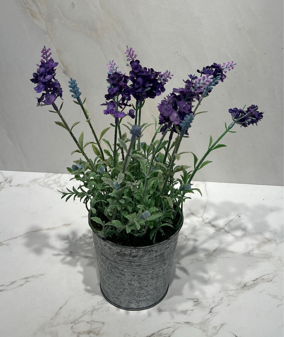 Artifical Decor