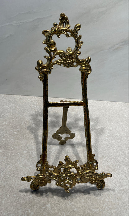 Easel