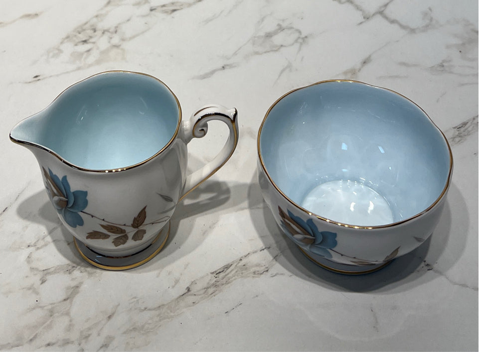 England Sugar and Creamer