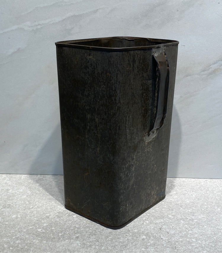Primitive Decor