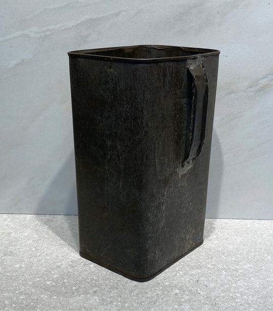 Primitive Decor