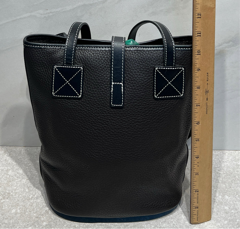 Dooney And Bourke Handbag