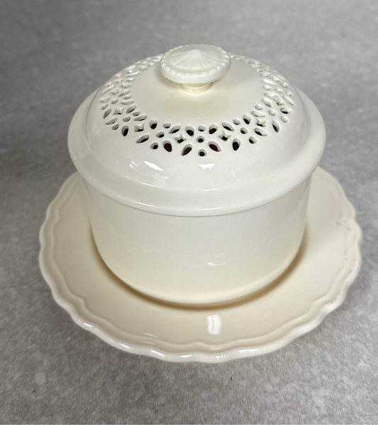 Royal Creamware Butter (3 Pieces)