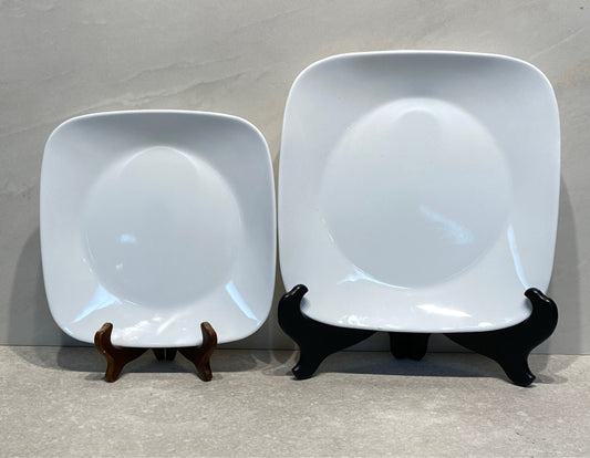 Pair of Carolle Plates
