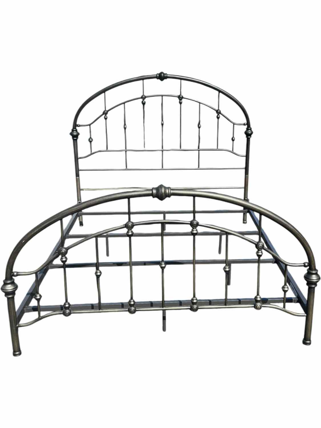 Queen Heaboard, Footboard, Metal Frame