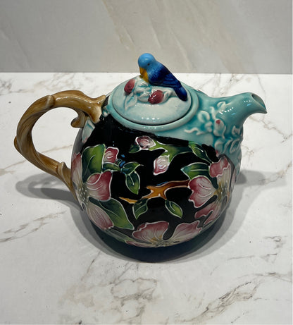 Blue Sky Teapot (Dogwood)