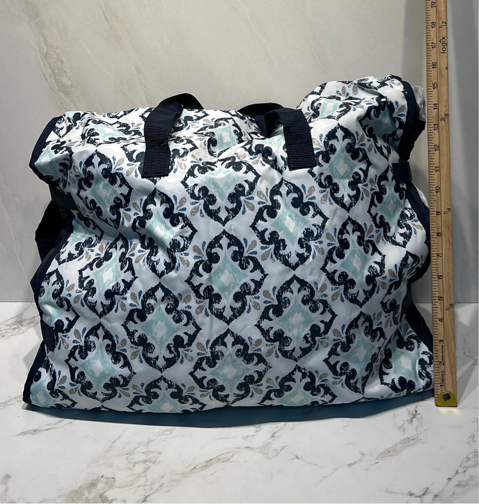 Thirty-One Garment Bag