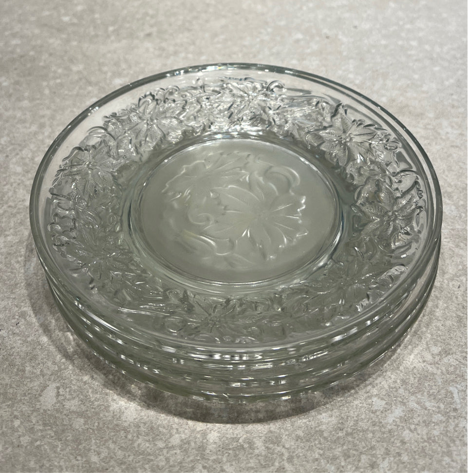 Set of 4  Princess House Plates