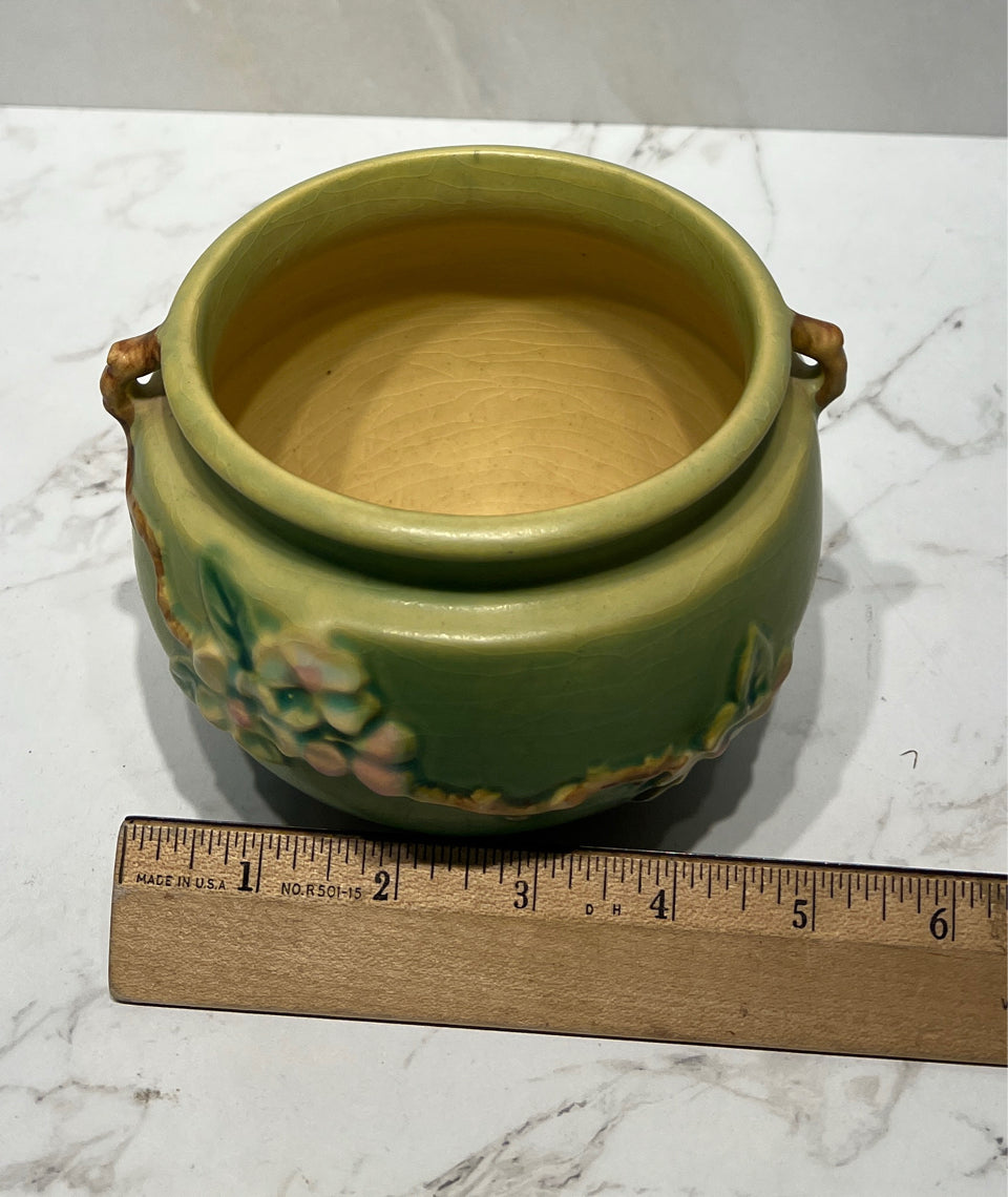 Roseville Planter 300-4 (crazing)